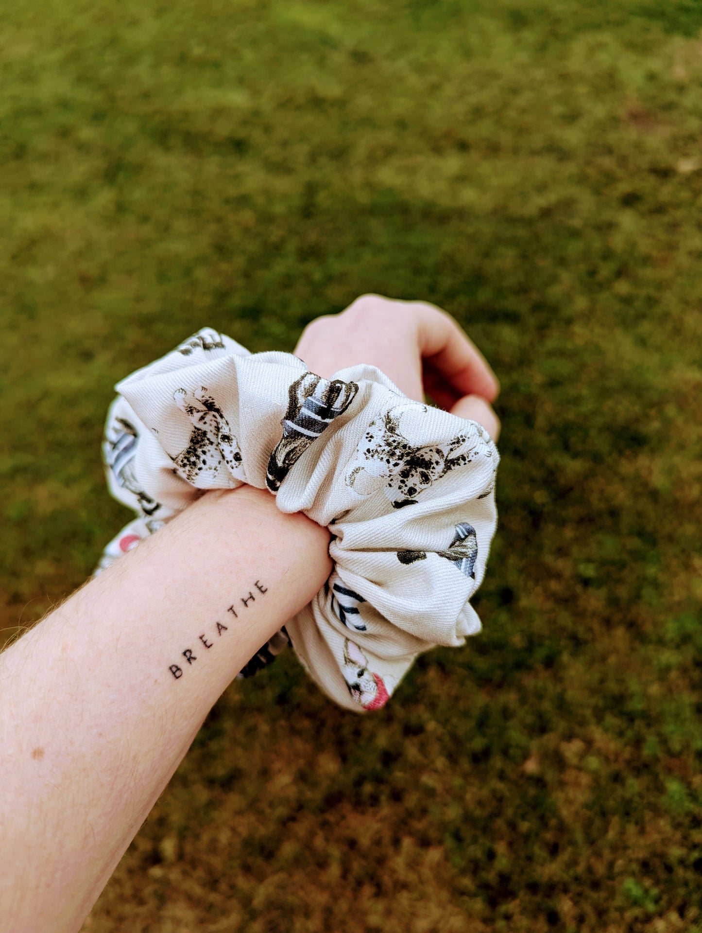 Frenchie scrunchie