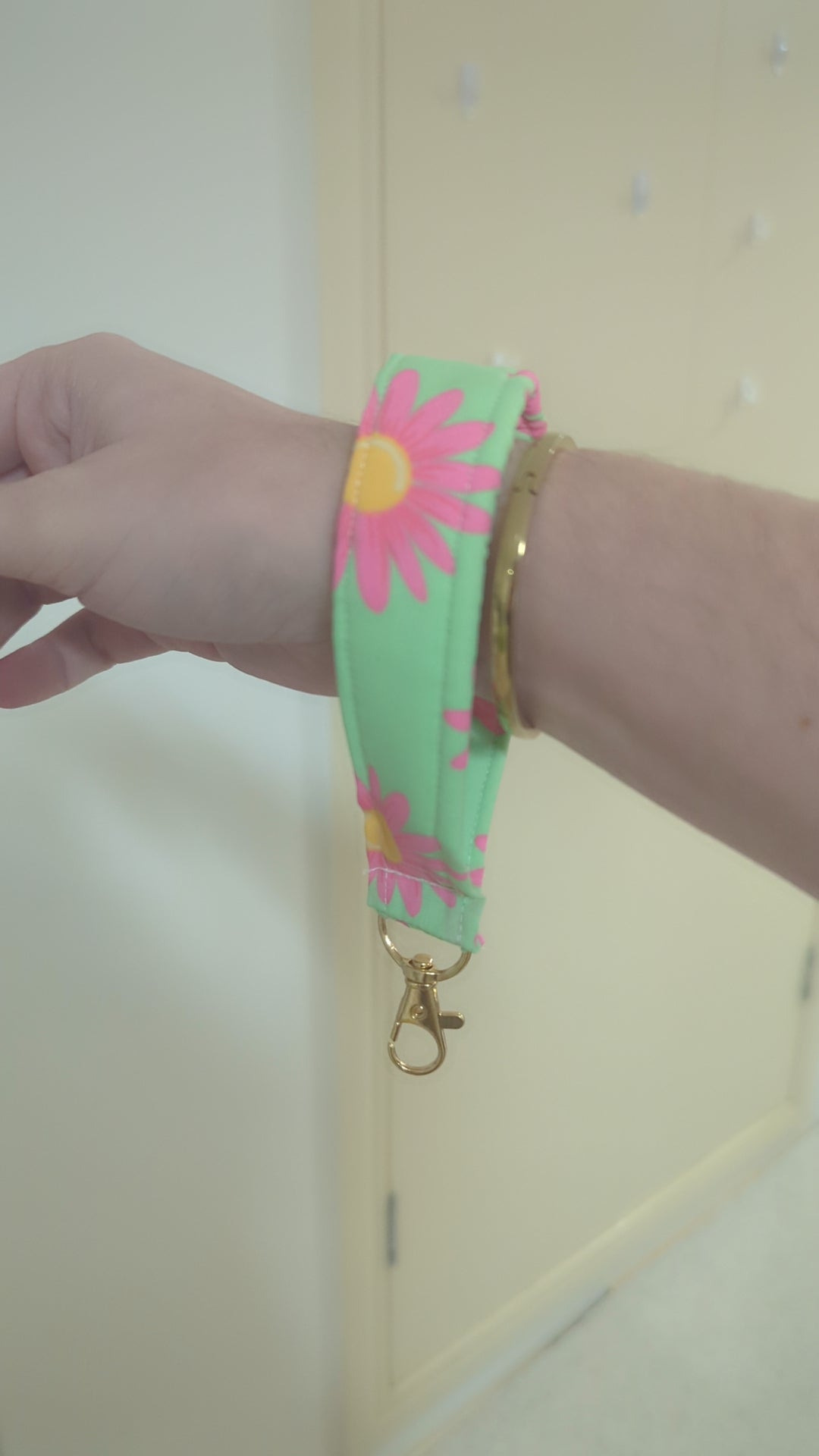 Wristlet Keychain – EMERALD